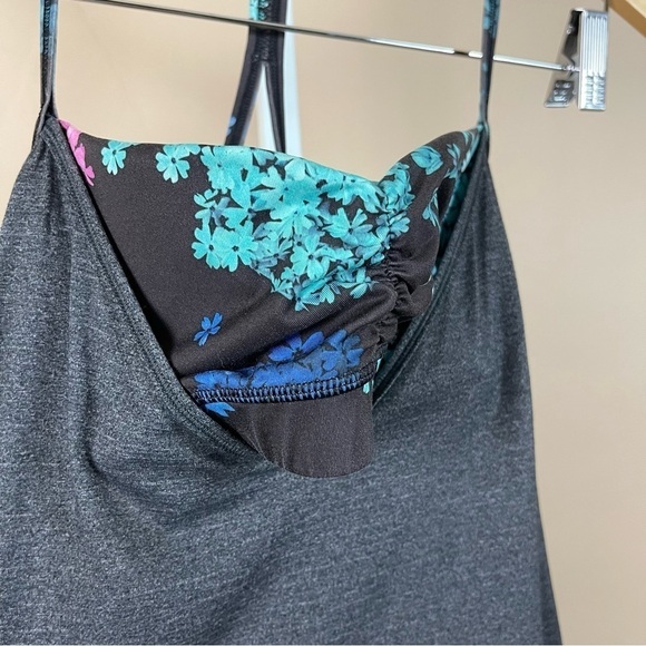 Lululemon Size 8 Roll Out Tank Heathered Black Petal Pop Yoga Flowy Boho Floral - Picture 6 of 11